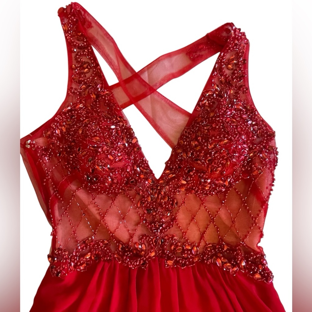 Chic Backless Red Dress - image 2